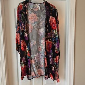 Dear Scarlett Floral Gray Kimono Jacket